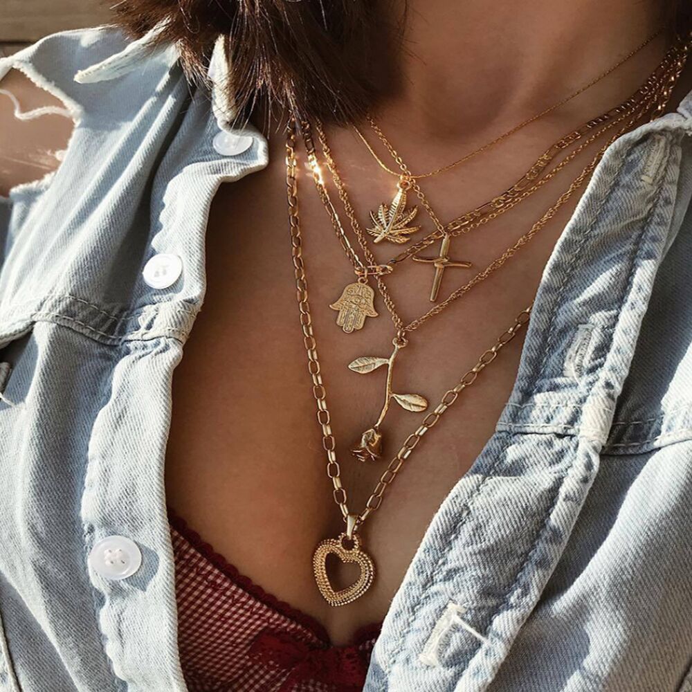Vintage Charm Pendant Necklace – Timeless Alloy Jewelry for Classic Elegance