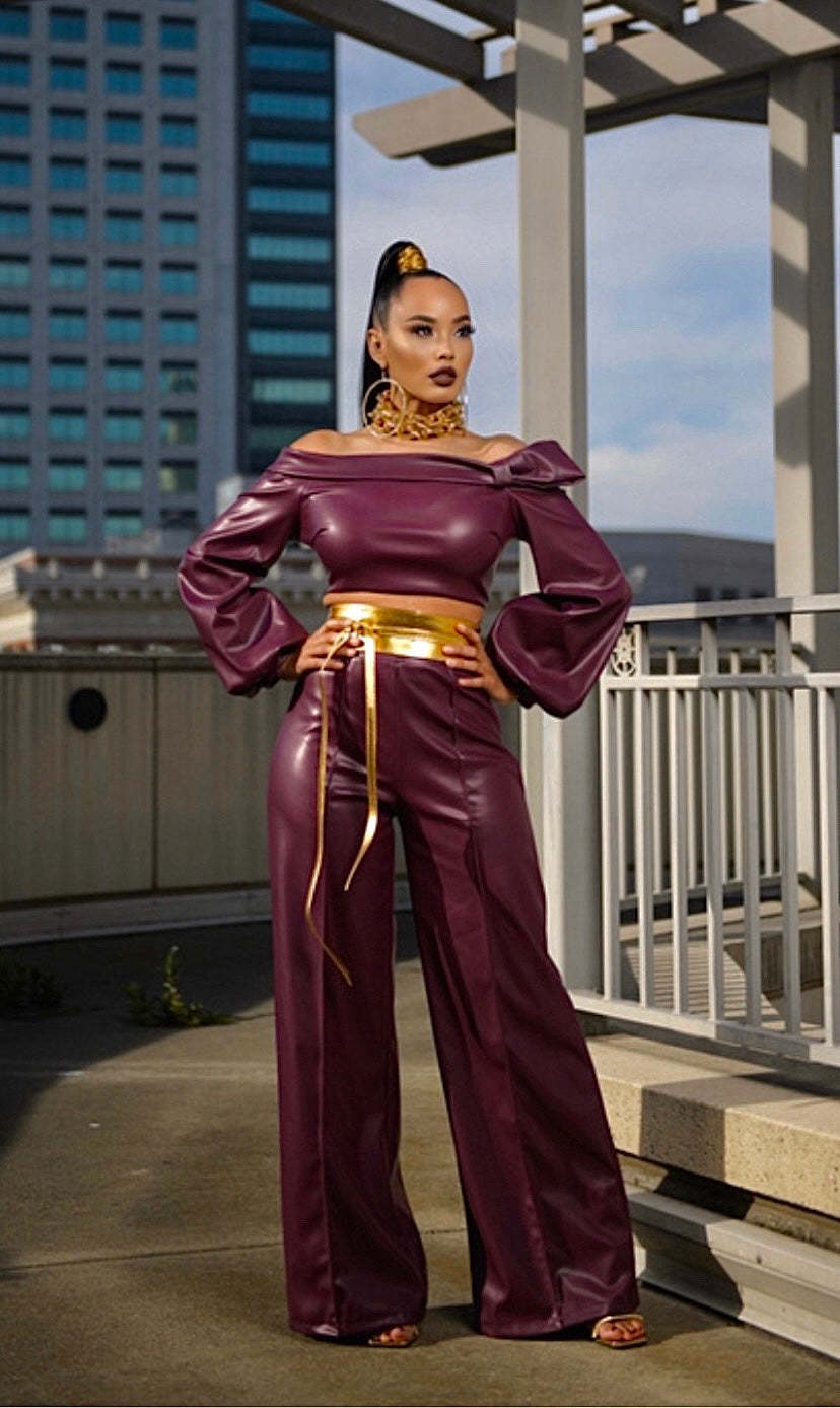 Luxury Women’s Leather Suit – Elegant Faux Leather Two-Piece Set | Trendy Fall Outfit | Chic Streetwear for Confident Women