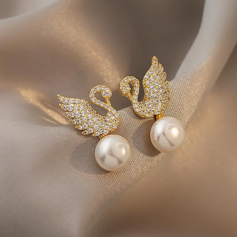 Sterling Silver Pearl Stud Earrings