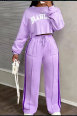 Casual Cropped Sweatshirt & Wide-Leg Pants Set | Two-Piece Lounge Set for Women | Cozy Streetwear Outfit | Matching Sweatsuit Set | Fall & Winter Loungewear