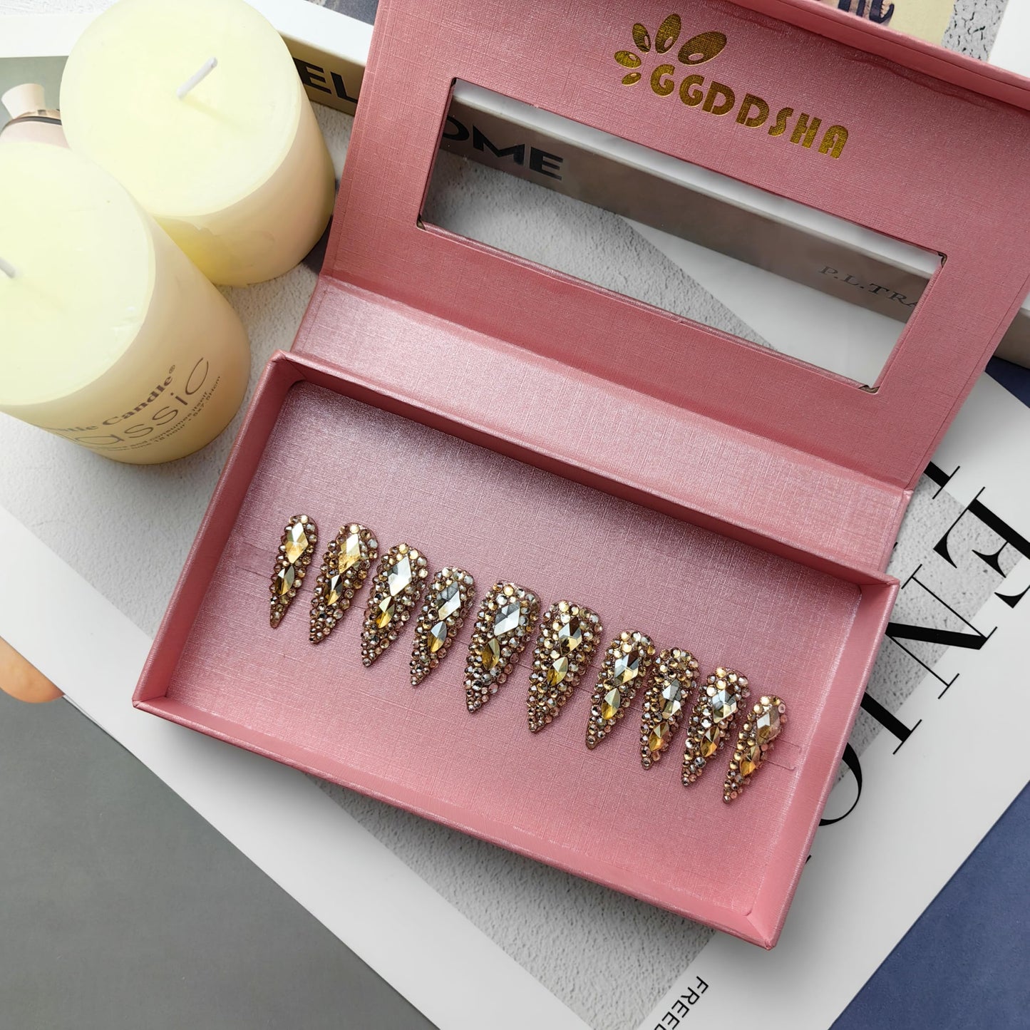 GGddsha Crown Jewel Full Diamond Press-On Nails | Medium Almond | Handmade 3D Crystal PMMA Acrylic | Reusable Luxury Fake Nails Gift Set for Women