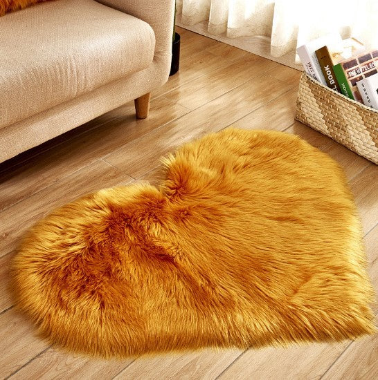 Plush Heart-Shaped Fluffy Rug – Soft Non-Slip Carpet for Living Room, Bedroom & Home Decor