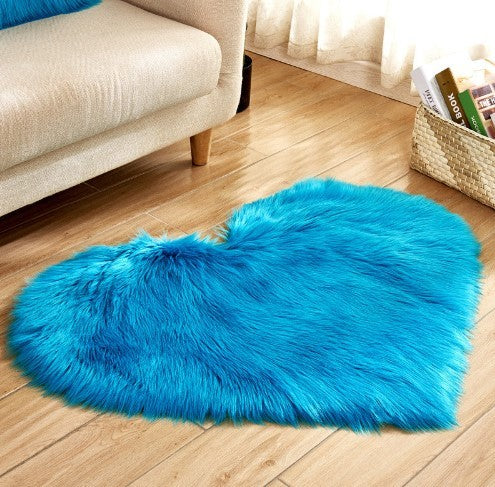 Plush Heart-Shaped Fluffy Rug – Soft Non-Slip Carpet for Living Room, Bedroom & Home Decor