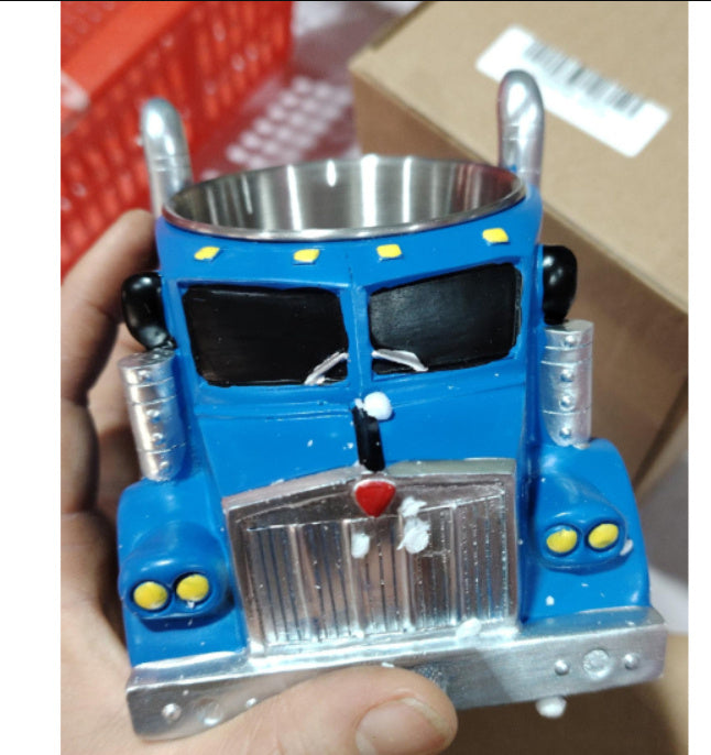 Durable Semi-Truck Coffee Mug – Handcrafted Semi-Trailer Shaped Cup for Truckers & Coffee Lovers