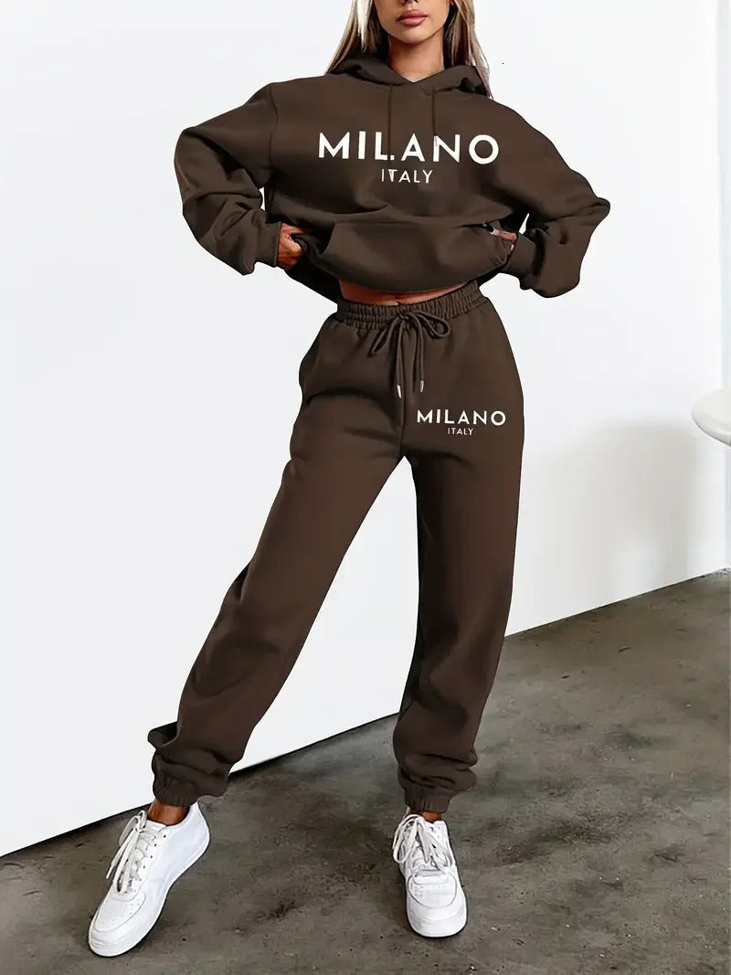 Trendy Women's Hoodie and Jogger Set – Streetwear Loungewear Two-Piece Outfit