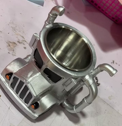 Durable Semi-Truck Coffee Mug – Handcrafted Semi-Trailer Shaped Cup for Truckers & Coffee Lovers