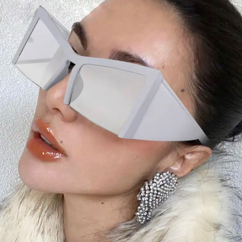 Y2G Special-Shaped Half-Frame Sunglasses – Futuristic Niche Streetwear Shades