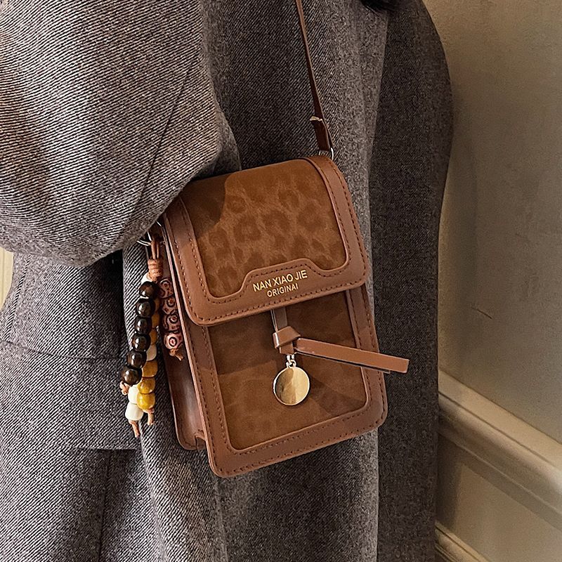 Leopard-Print Phone Bag Stylish Shoulder & Crossbody Bag