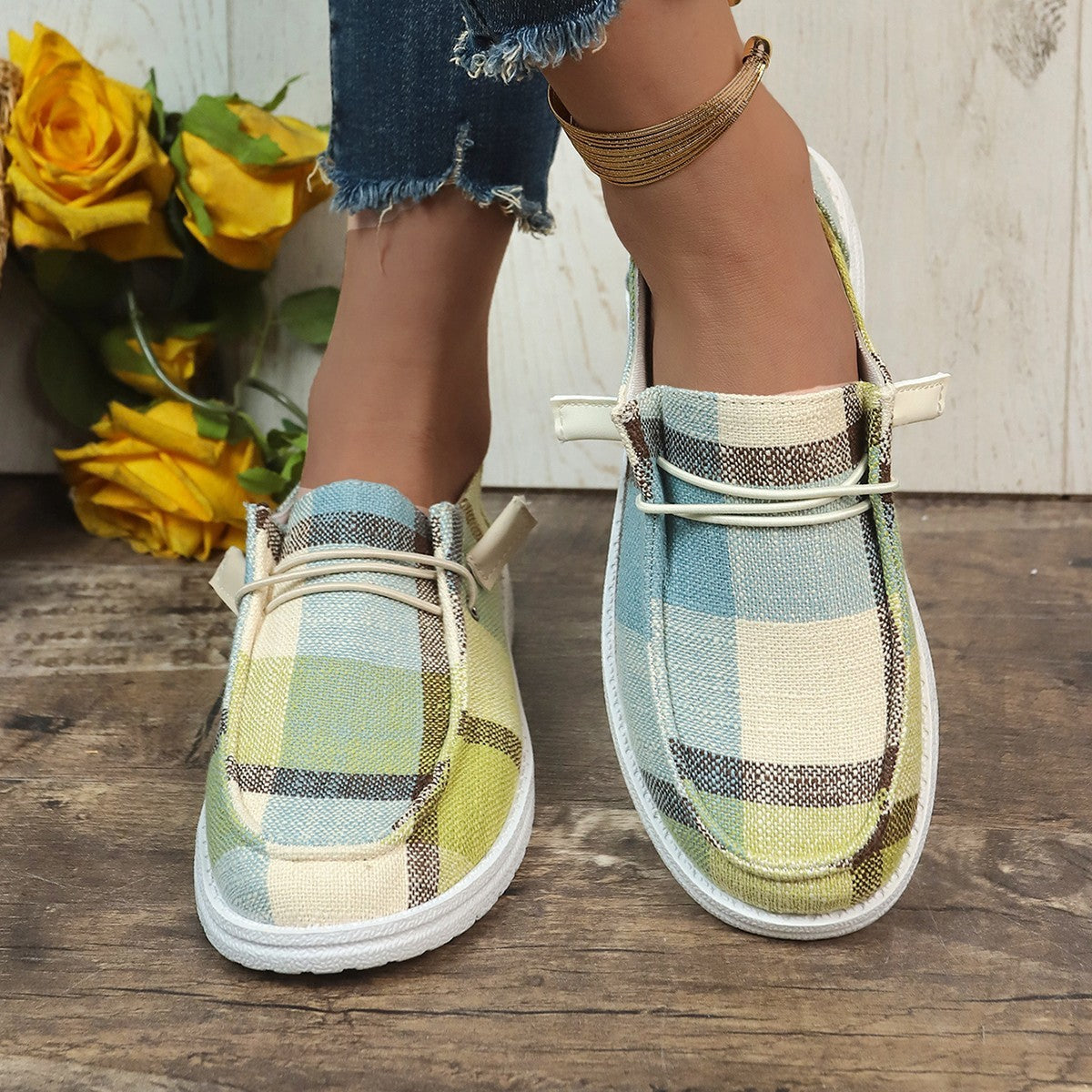 New Plaid Canvas Comfortable Flat Shoe | Stylish & Cozy Flats for Everyday Wear