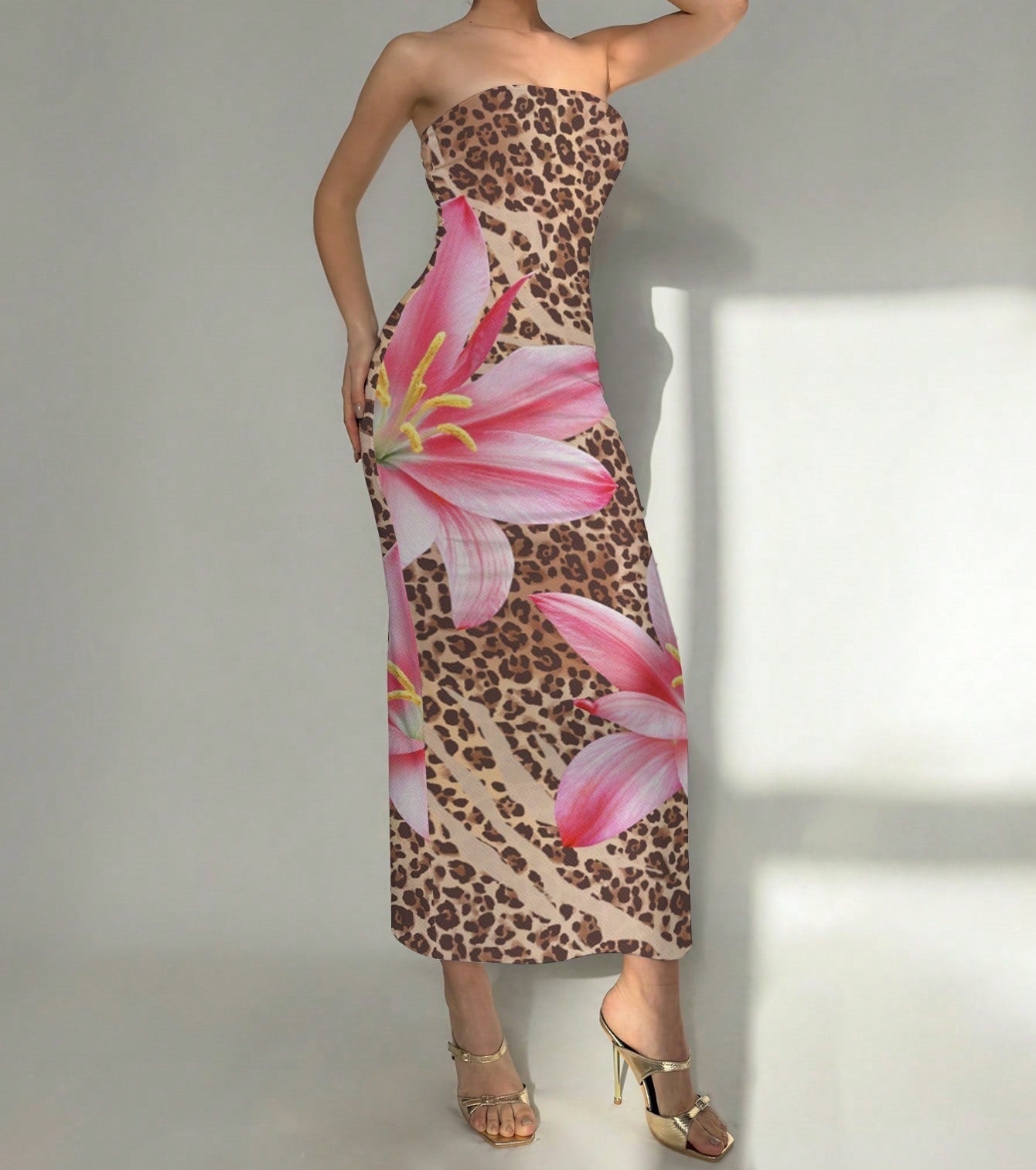 Women's Slim-Fit Floral Print Dress with Bold Contrast Colors – Elegant & Eye-Catching